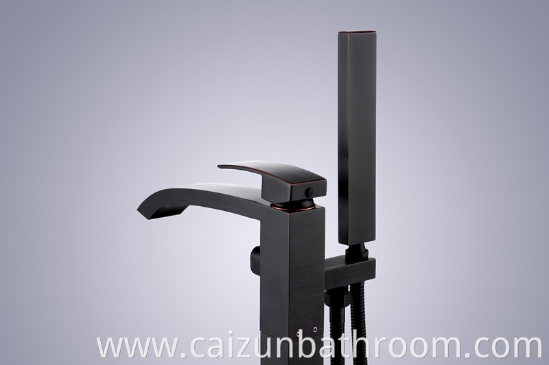 Orb Freestanding Bathtub Faucet